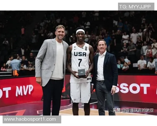 NBA冠军夹克设计大师为迪班萨量身定制独特夹克展现非凡风采 NBA冠军夹克设计大师为迪班萨量身定制独特夹克展现非凡风采