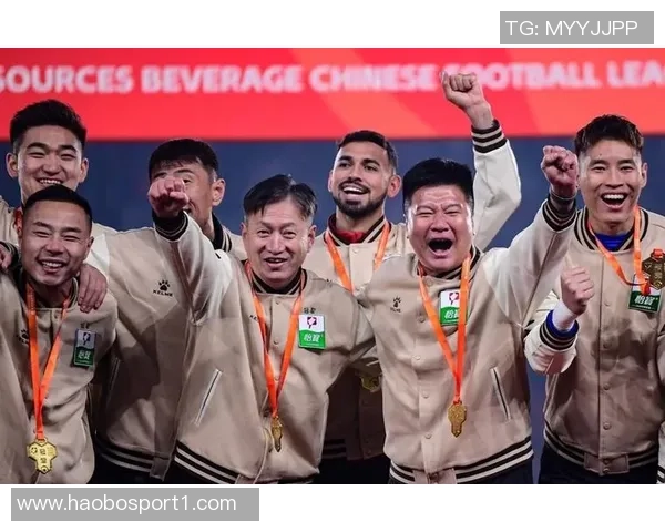 土帅崛起！国足女足双双迎来年轻本土教练时代